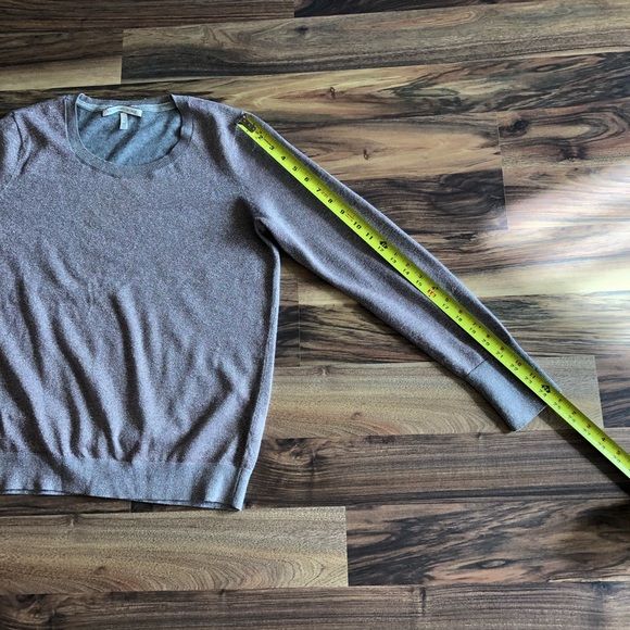 Victoria’s Secret scoop neck sweater - Picture 8 of 8